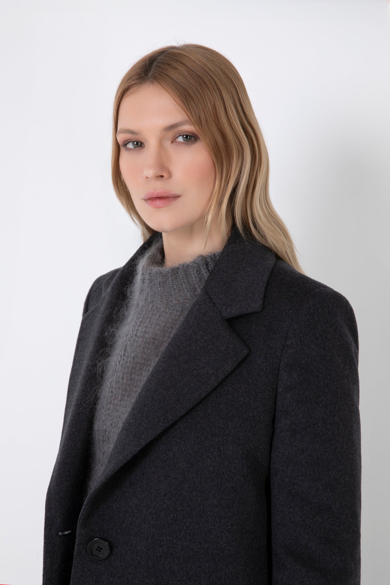 STRAIGHT CASHMERE BLEND COAT WITH POCKETS