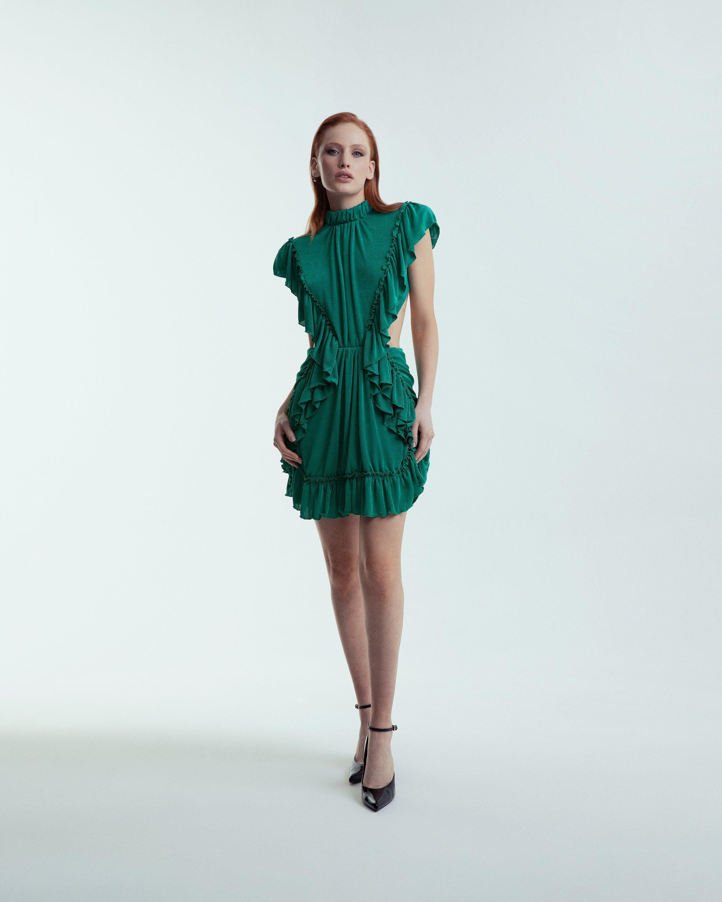 ABITO CORTO VERDE SCOLLATO SUL RETRO E DRAPPEGGIATO CON SPALLINE E BOTTONI
