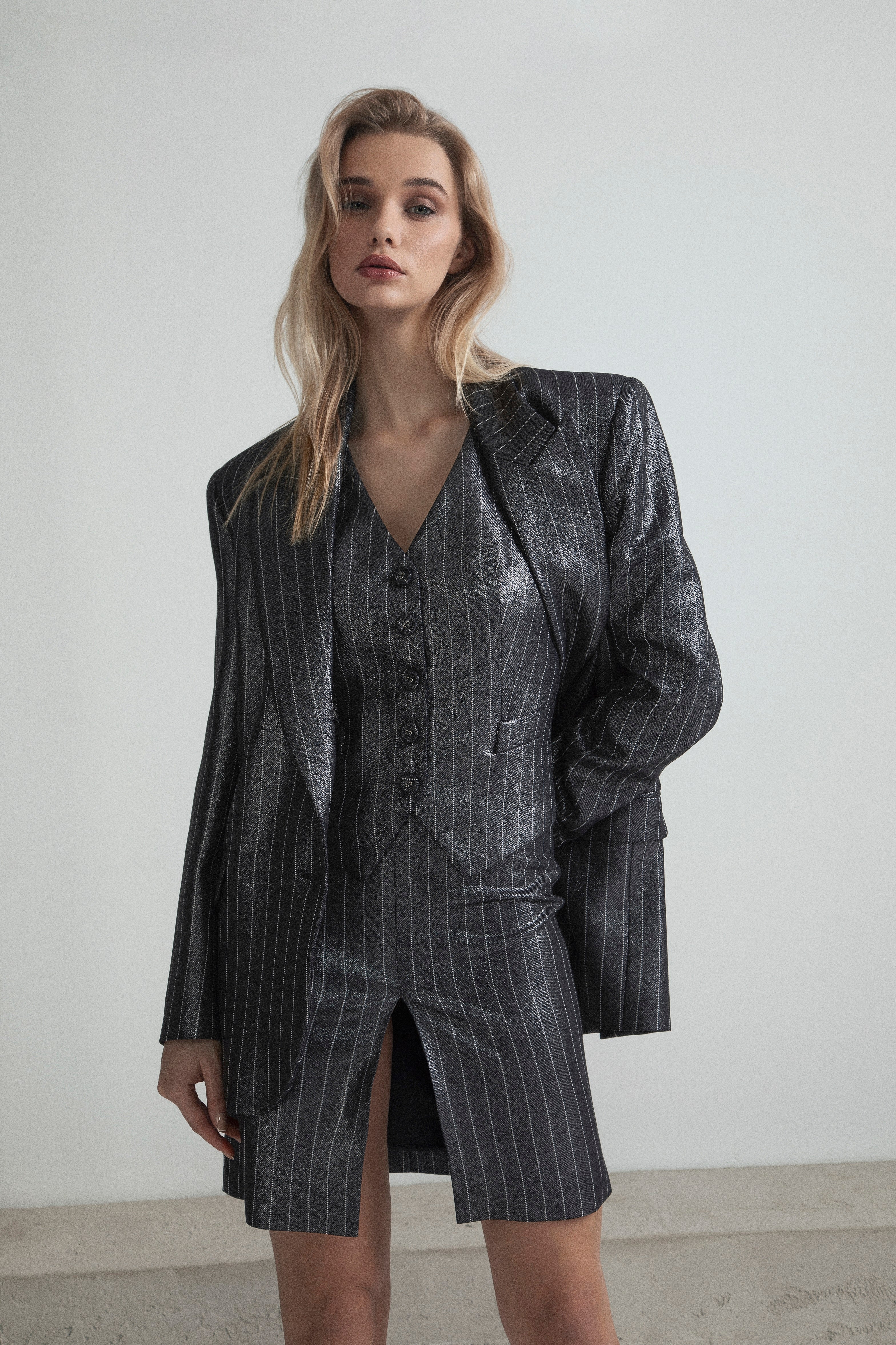 PINSTRIPED LAME SLEEVELESS