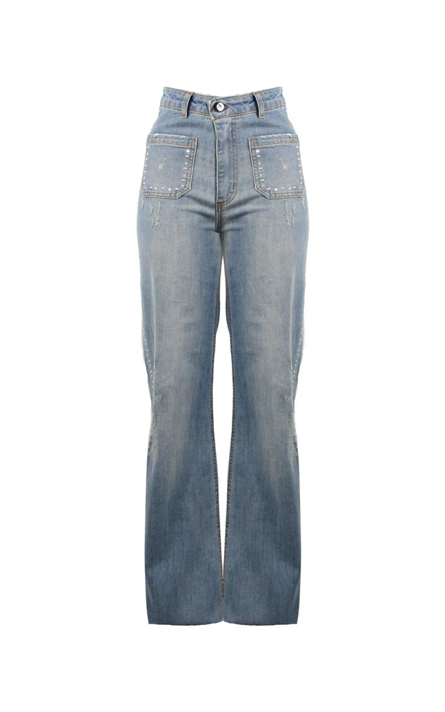 High-waisted light blue jeans with front patch pockets and silver stud details, women's fashion
