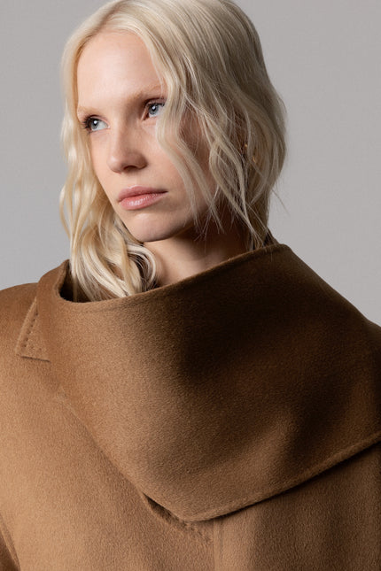 100% WOOL OVERSIZED COAT WITH REMOVABLE SCARF