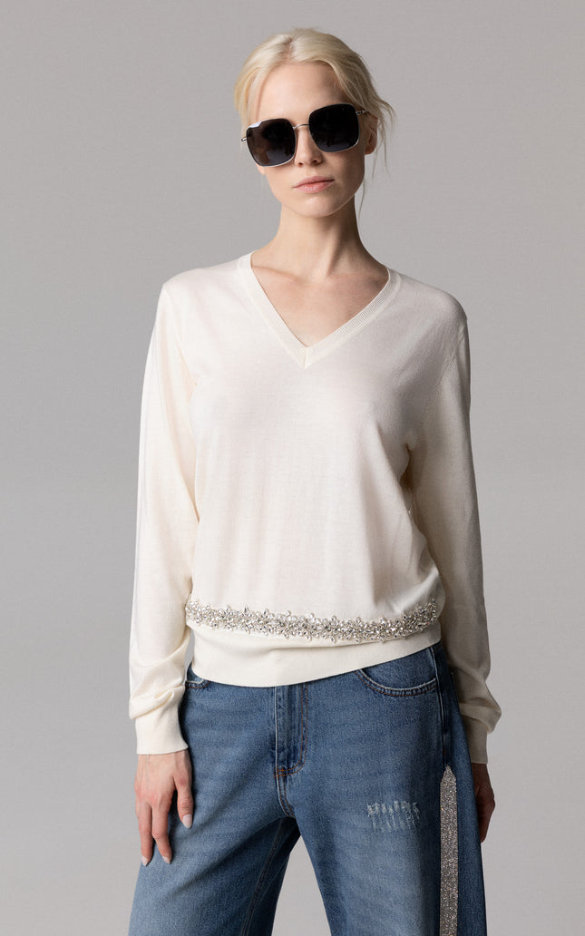 MAGLIA V NECK CON INSERTO GIOIELLO SUL FONDO