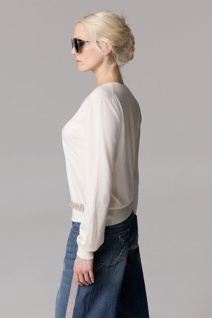 MAGLIA V NECK CON INSERTO GIOIELLO SUL FONDO