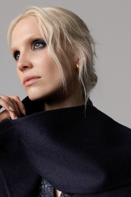 100% WOOL OVERSIZED COAT WITH REMOVABLE SCARF