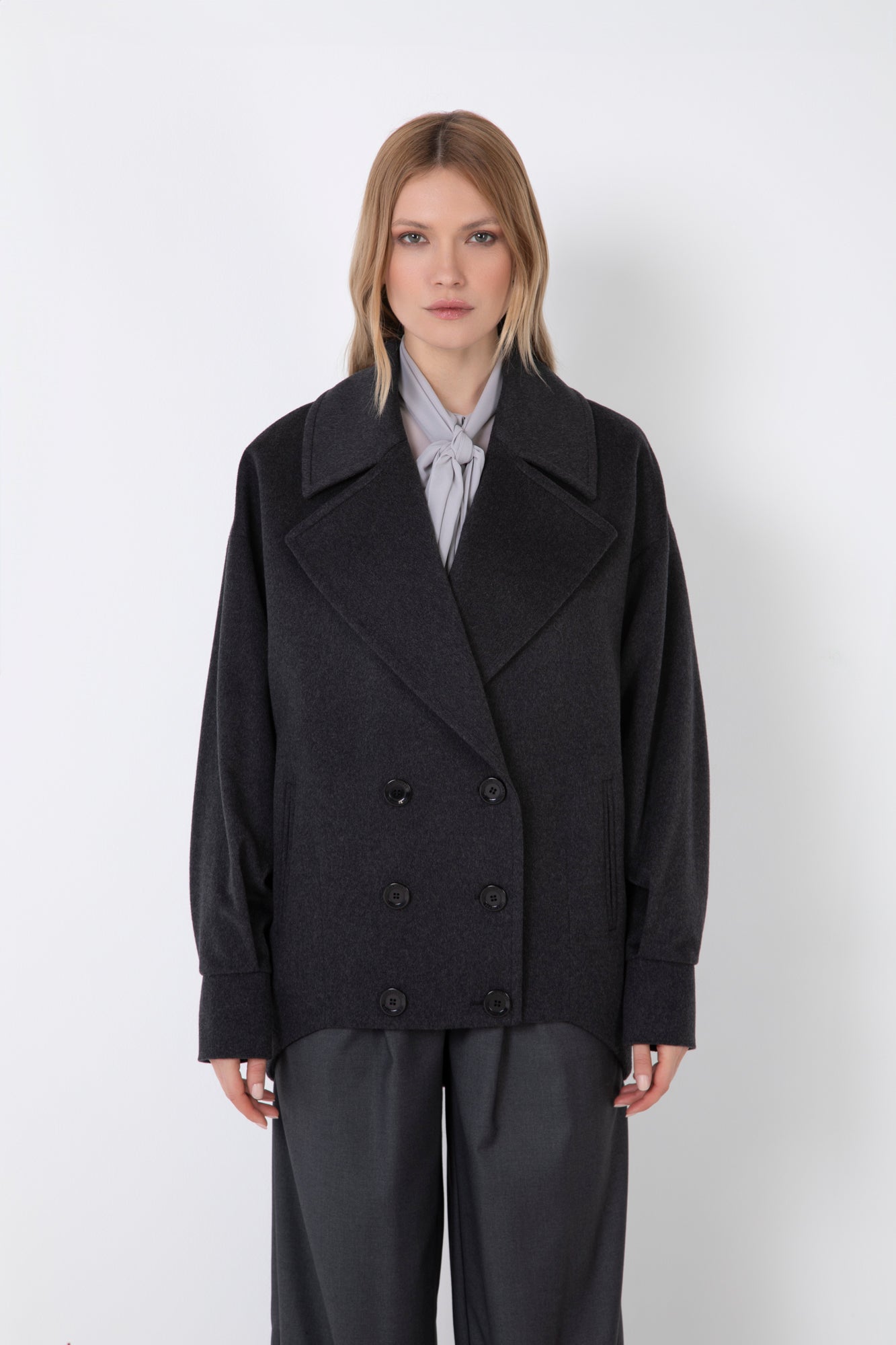 CAPPOTTO STILE CABAN OVERSIZE DOPPIOPETTO CORTO IN MISTO CACHEMIRE