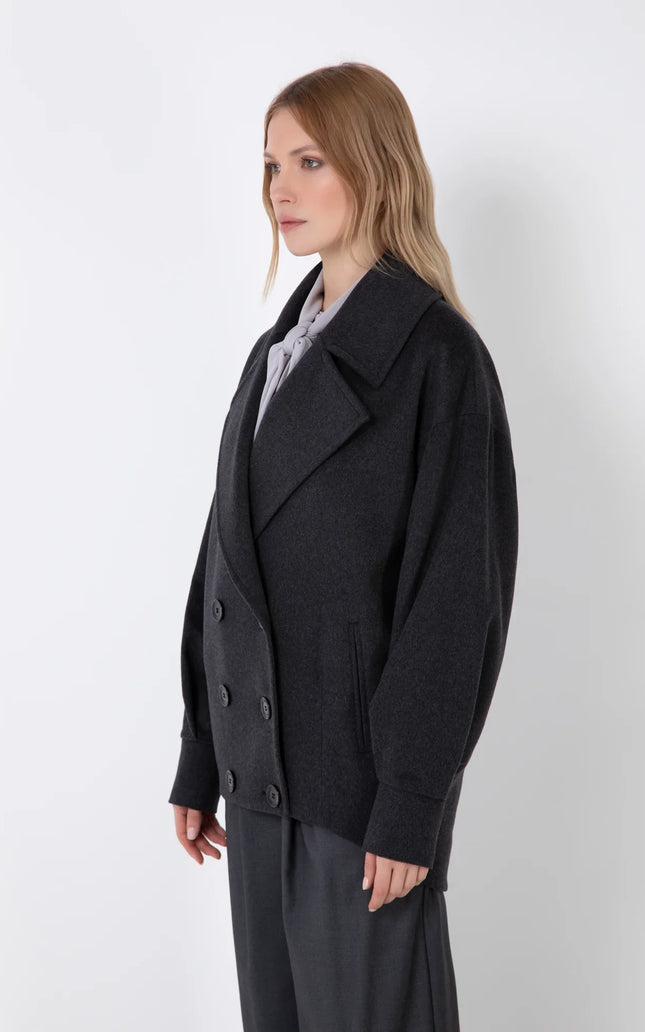 CAPPOTTO STILE CABAN OVERSIZE DOPPIOPETTO CORTO IN MISTO CACHEMIRE