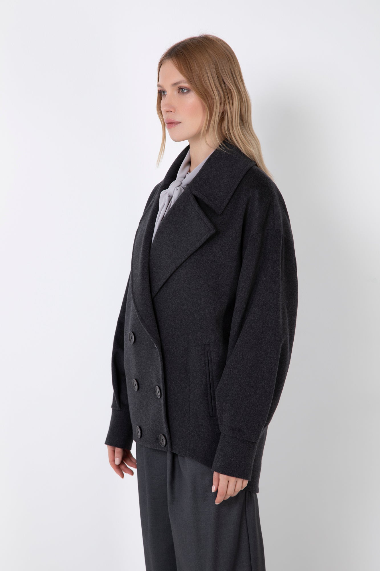 CAPPOTTO STILE CABAN OVERSIZE DOPPIOPETTO CORTO IN MISTO CACHEMIRE