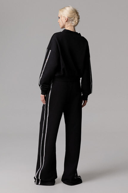 Felpa OD-PANT-42 collezione Autunno / Inverno 2027 con ricami fatti a mano da donna