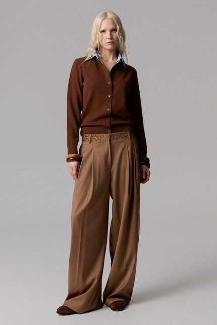 ALT Text: Elegant Italian CARDIGAN CON RICAMO FIORI E CRISTALLI for chic look