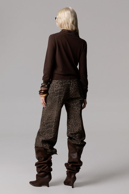ALT Text: Fall / Winter 2027 PANTAPALAZZO BULL STAMPATO CON STRASS AEOD0041 with fit wide leg e stampa animalier leopardato for women