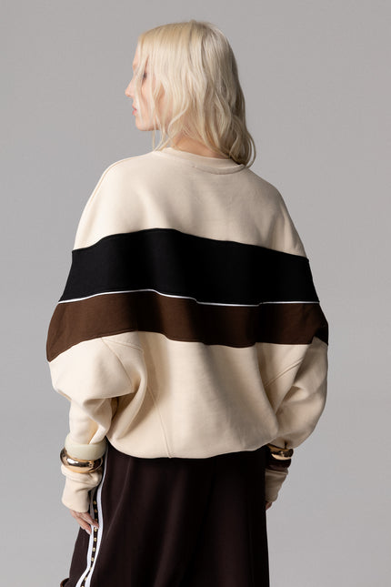 ALT Text: Relaxed fit Italian FELPA 100% COTONE DIAGONAL CON BORCHIE for casual look