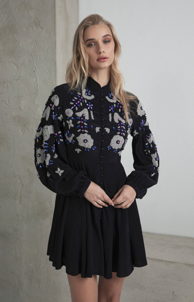 ABITO CAFTANO CON GONNA A RUOTA RICAMATO A MANO