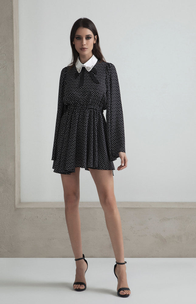 ABITO GONNA A RUOTA CON MANICHE AMPIE E COLLETTO REMOVIBILE