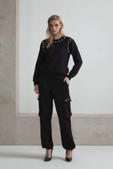 STRAIGHT LEG CARGO SWEATSHIRT WITH GOLD STUDS ON THE POCKETS