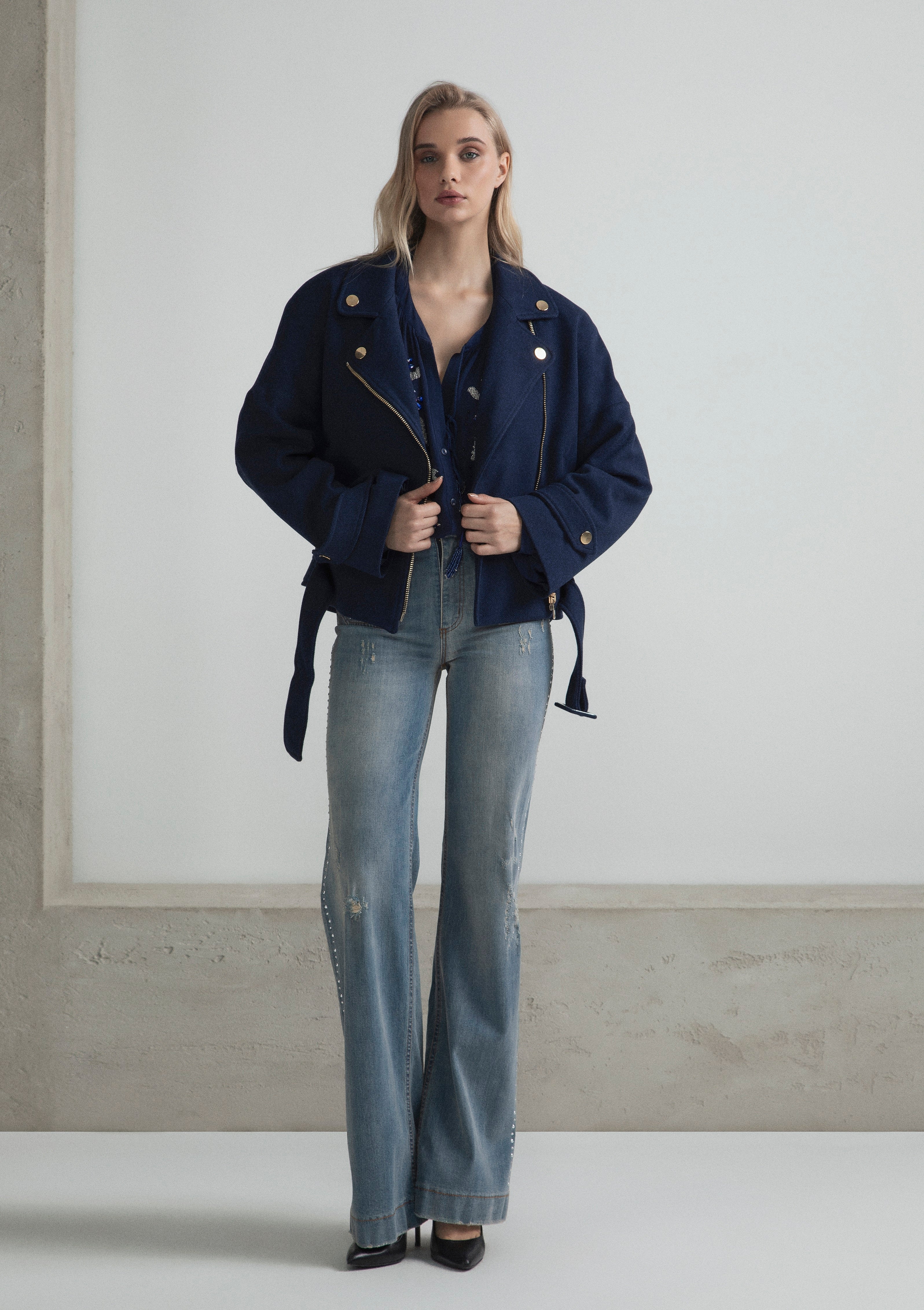 JEANS GAMBRA DRITTA CON CRIATALLI E TASCHE