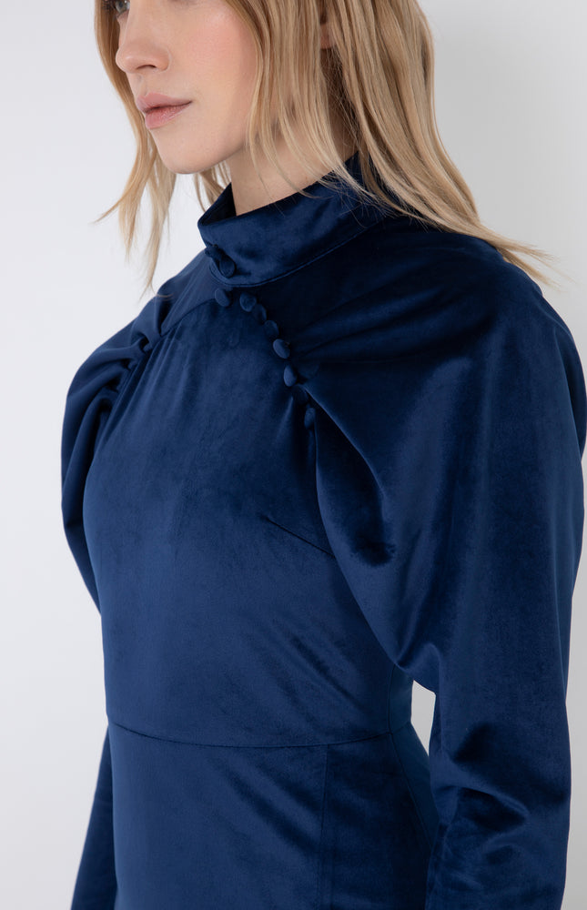 ABITO TUBINO CORTO COLLO ALTO IN VELLUTO CON MANICA A PALLONCINO E BOTTONI