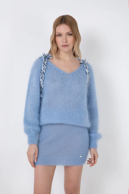V-NECK PULLOVER IN MOHAIR BLEND WITH BRAID DECORATION