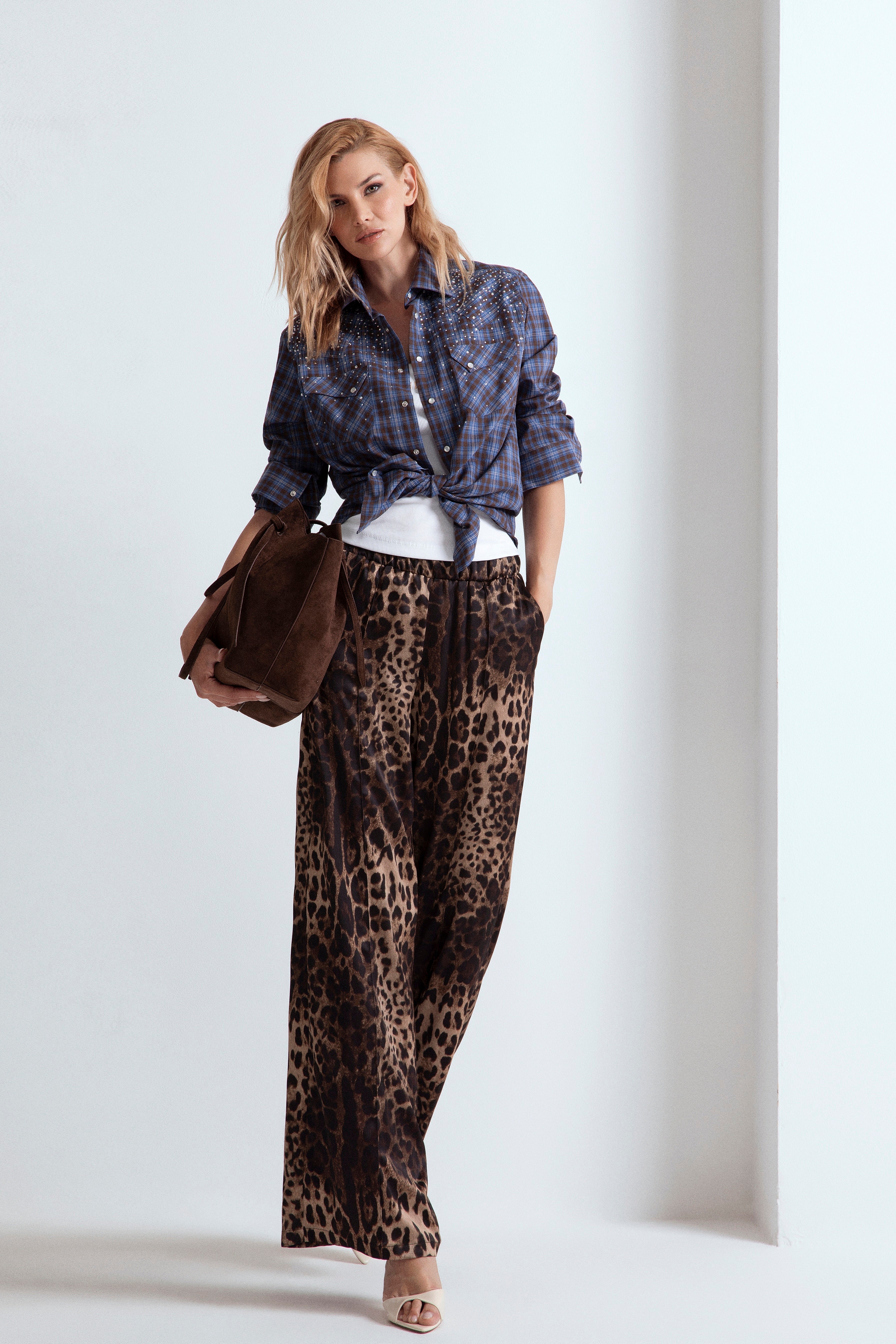 PANTALONE ICONIC BLAIR GAMBA AMPIA E TASCHE