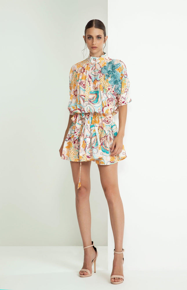 ABITO A RUOTA MODELLO CHEMISIER STAMPA MULTICOLOR CON PATCH GIOIELLO