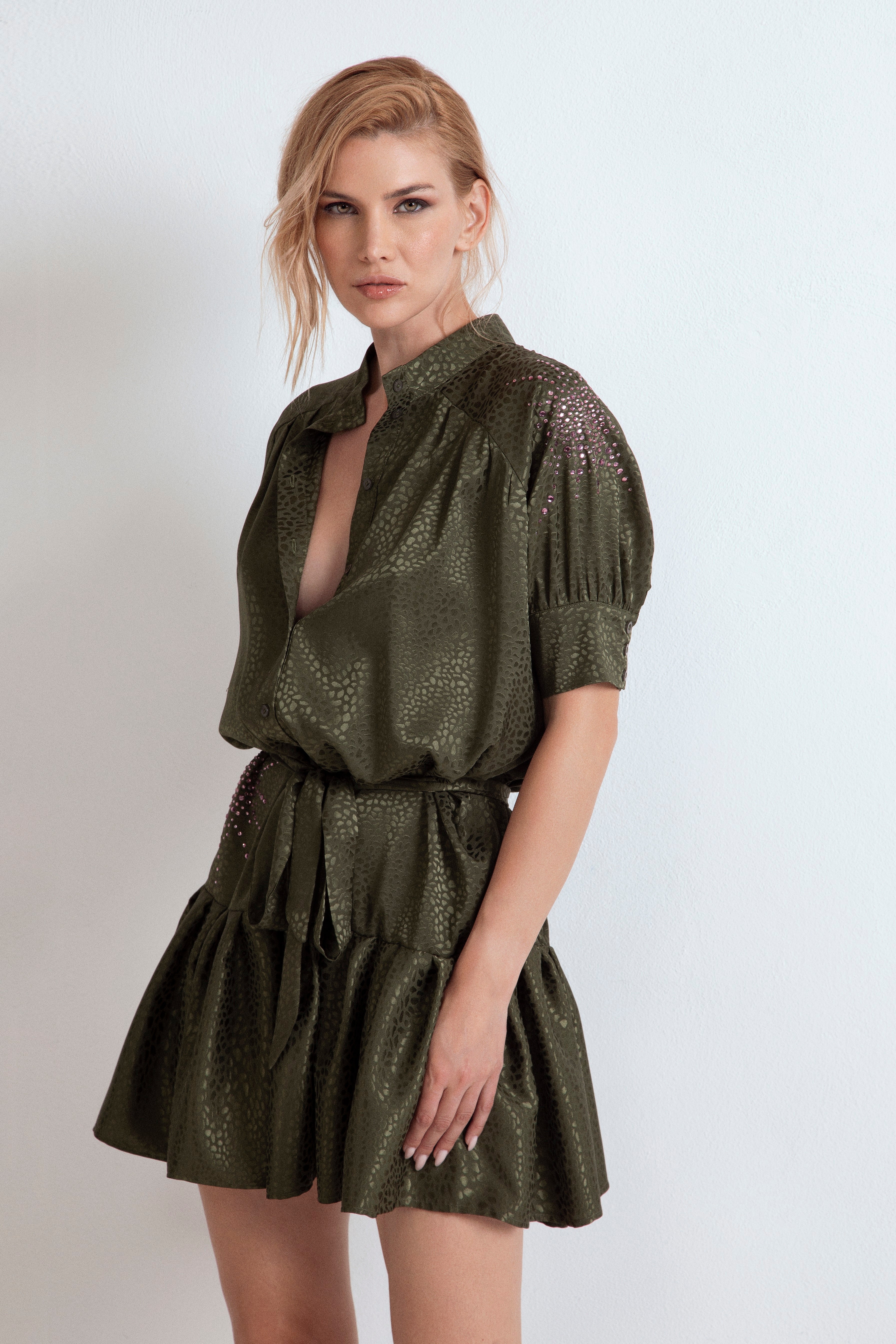 ABITO ICONIC CORTO OVERSIZE CON STRASS ROSA