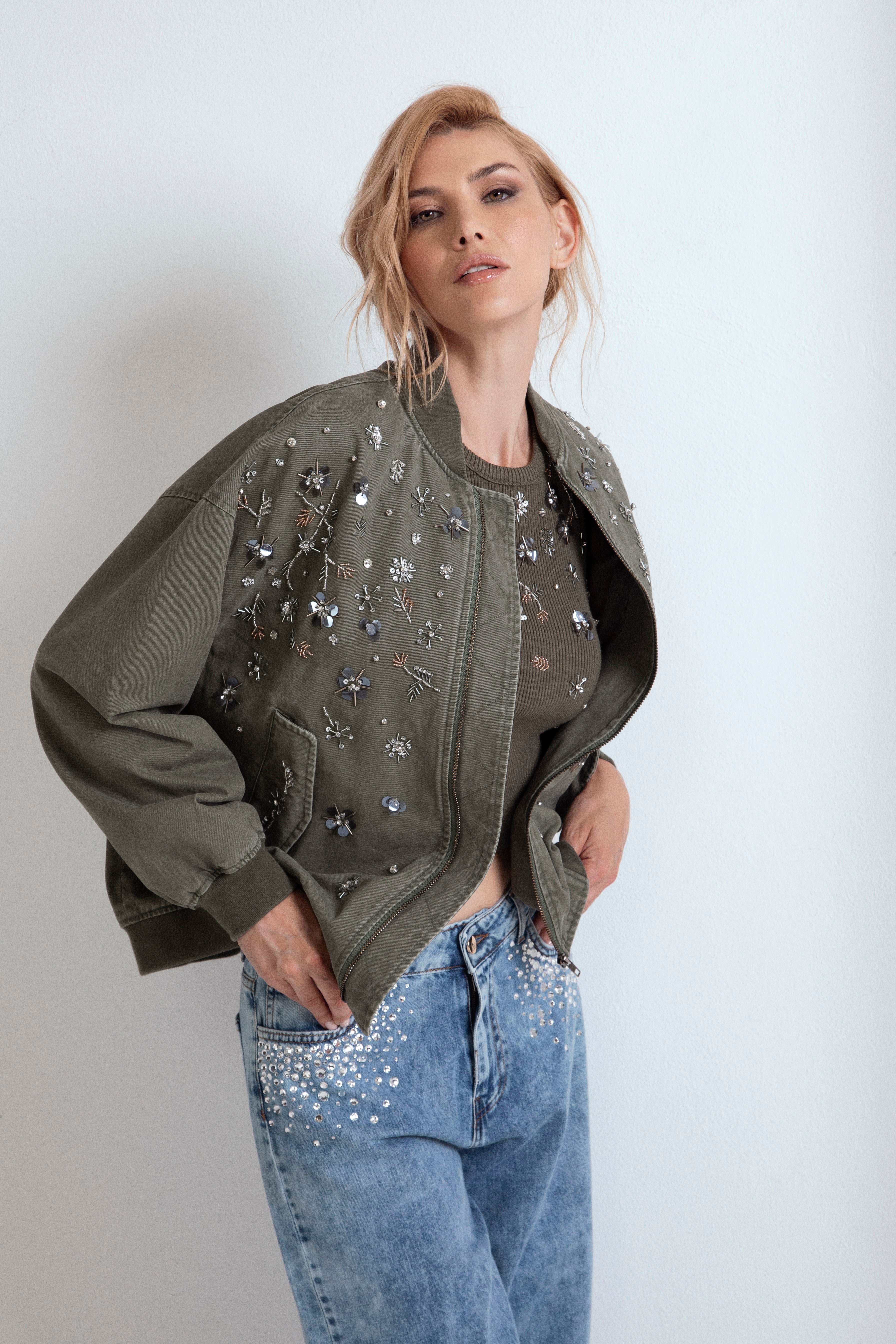 DENIM A PALAZZO AFRODITE CON STRASS SU TASCHE