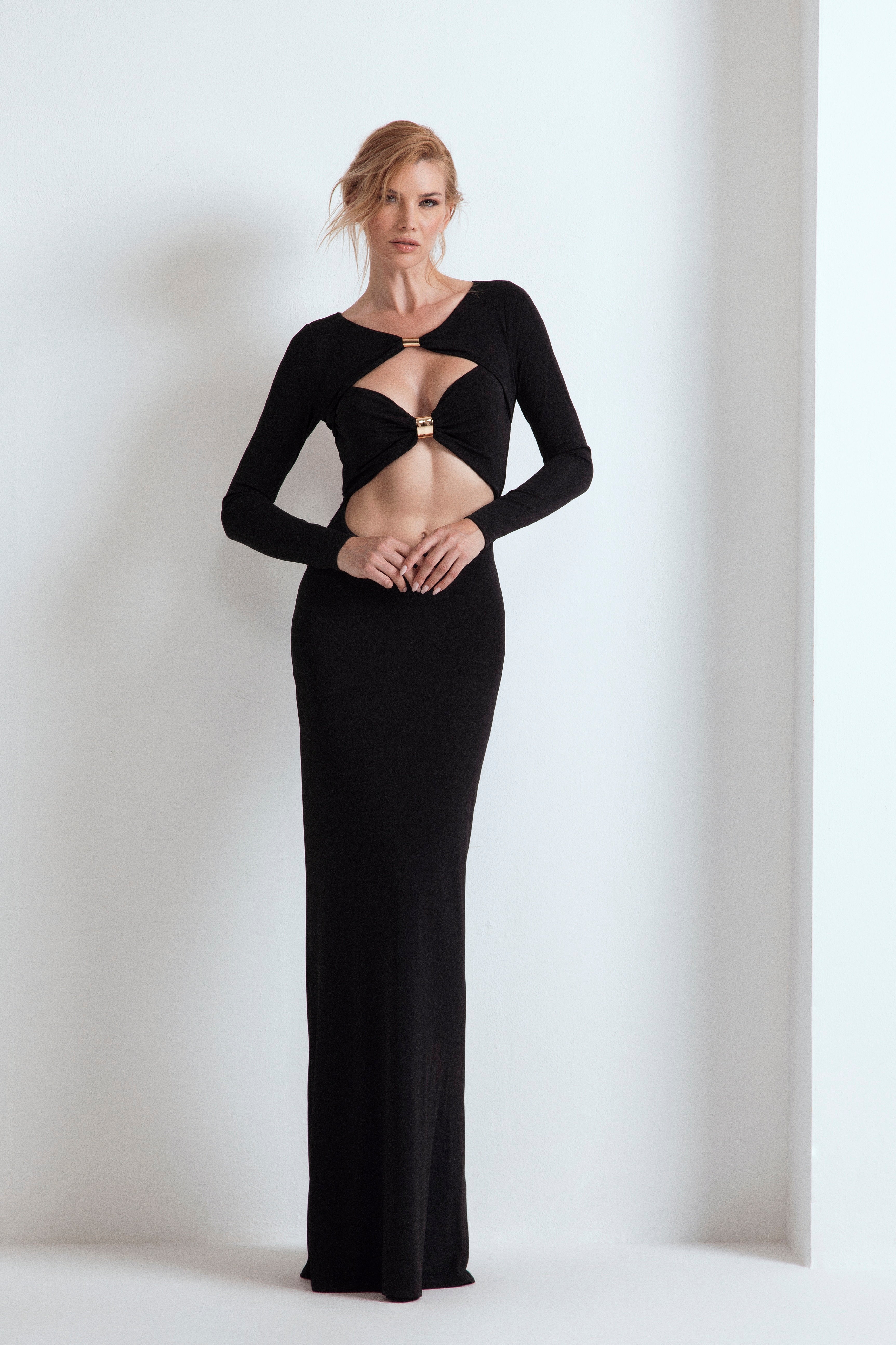 ABITO DA SERA CUT-OUT CON DETTAGLIO GIOIELLO