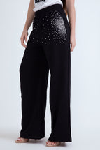 BLACK / 38