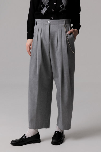 PANTALONE CARROT CON CATENA LATERALE