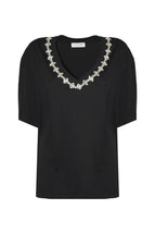 BLACK / 38